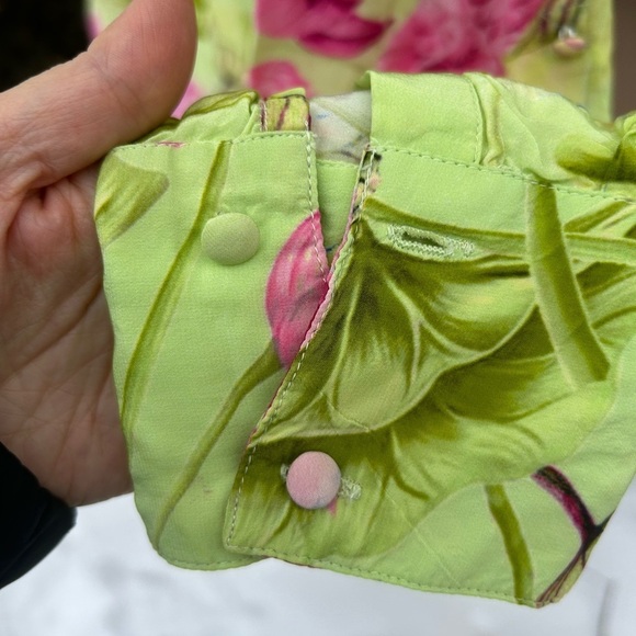 NWOT Rococo Sand Ren Button Up Top in Multi - Picture 6 of 8